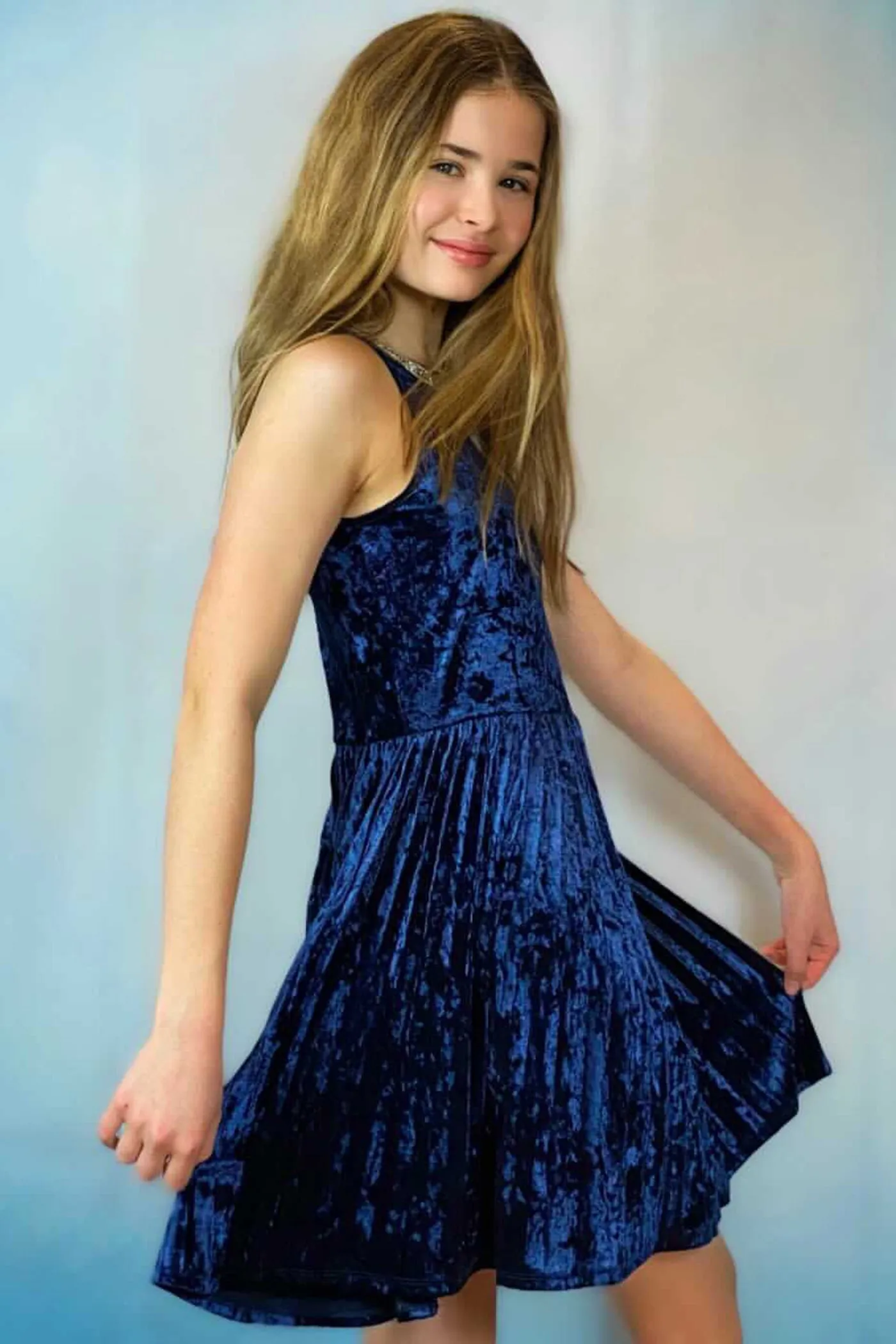 Big Girls Halter Neck Pleated Velvet Party Dress