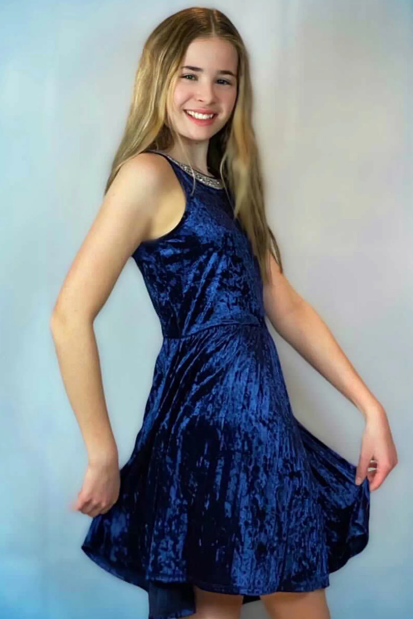 Big Girls Halter Neck Pleated Velvet Party Dress