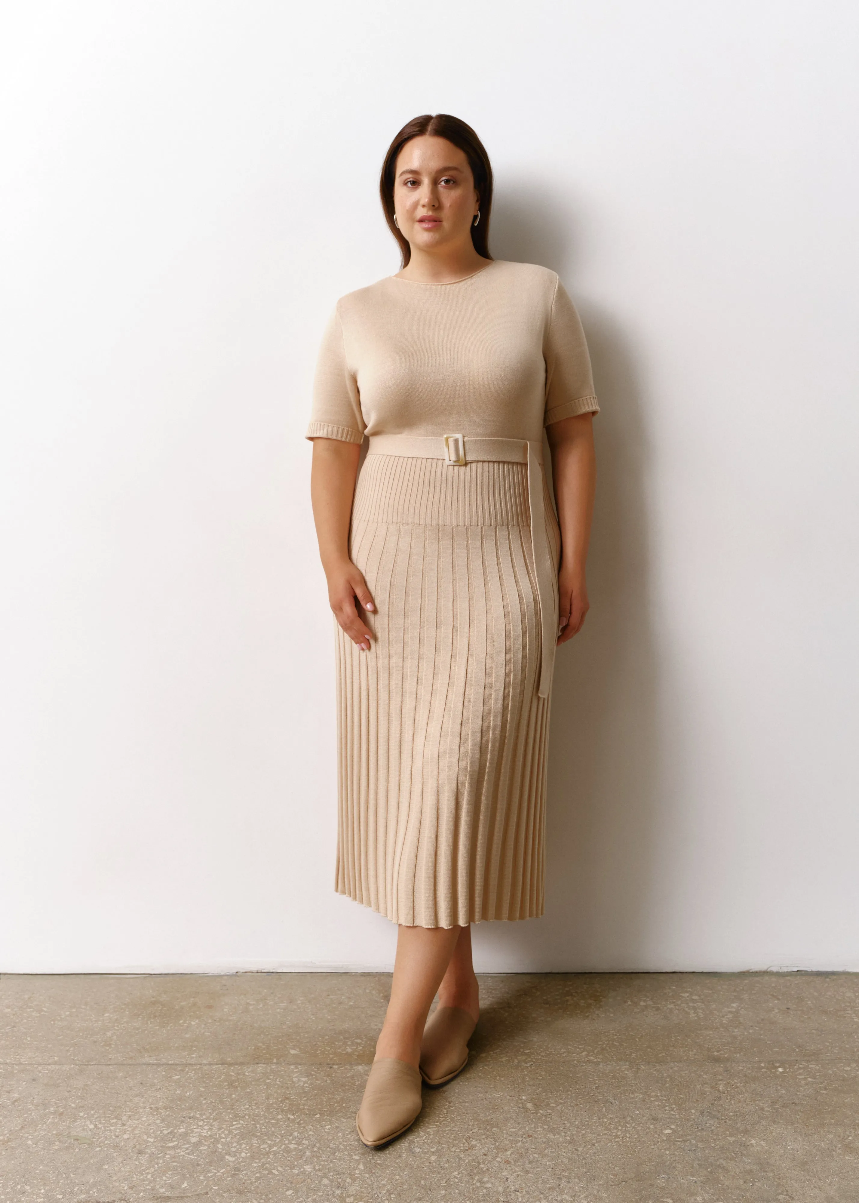 Knitted Round Neck Pleated Skirt Midi Dress