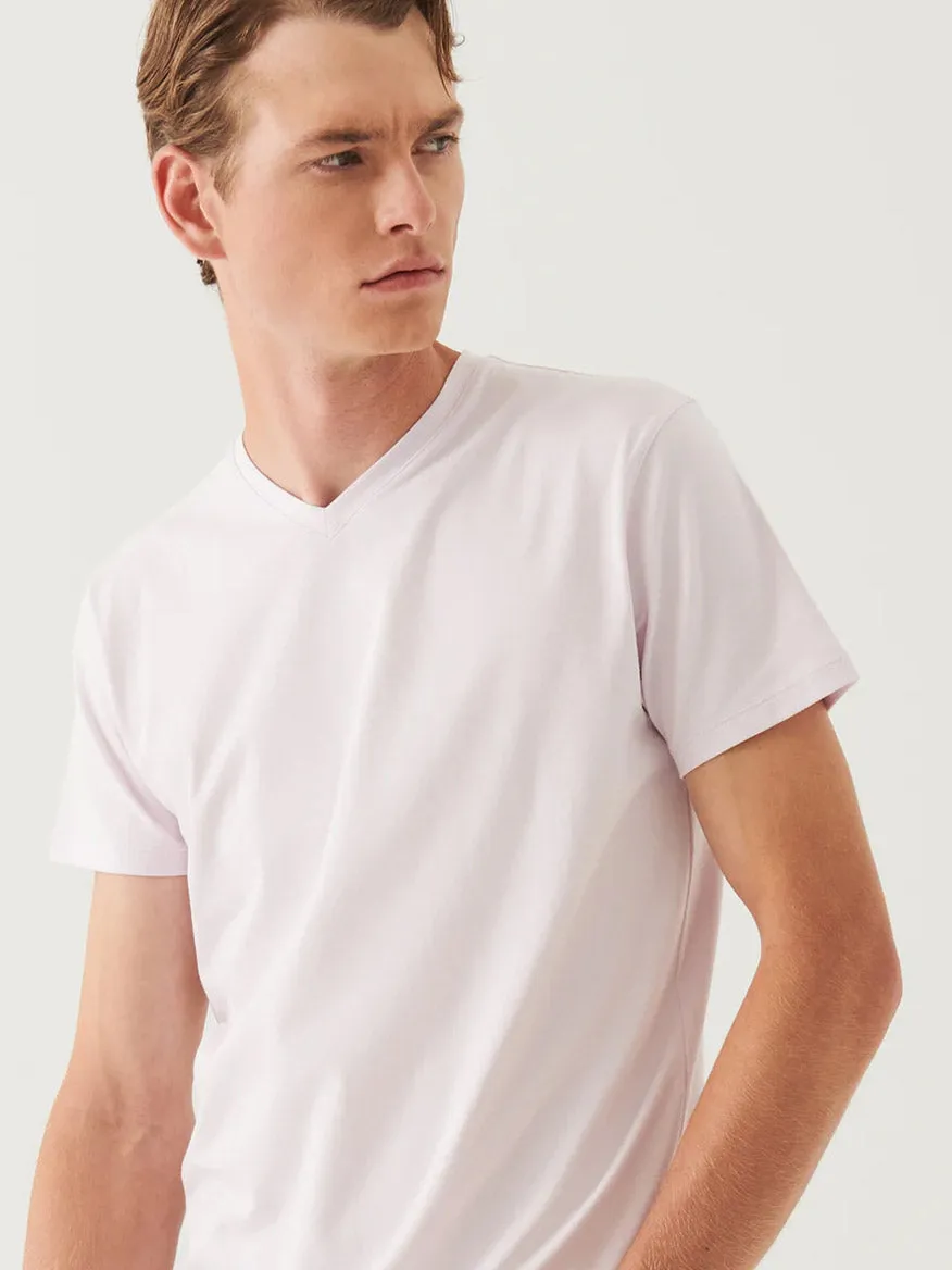 Patrick Assaraf Pima Cotton Stretch V-Neck T-Shirt in Misty Rose