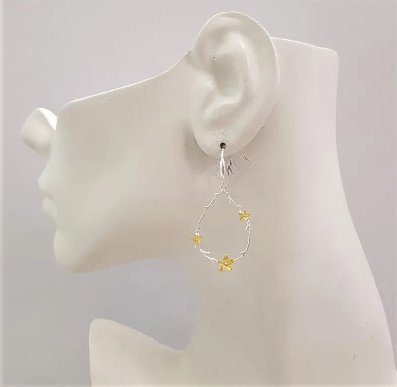 Trellis Flowers 2 Tone Earrings