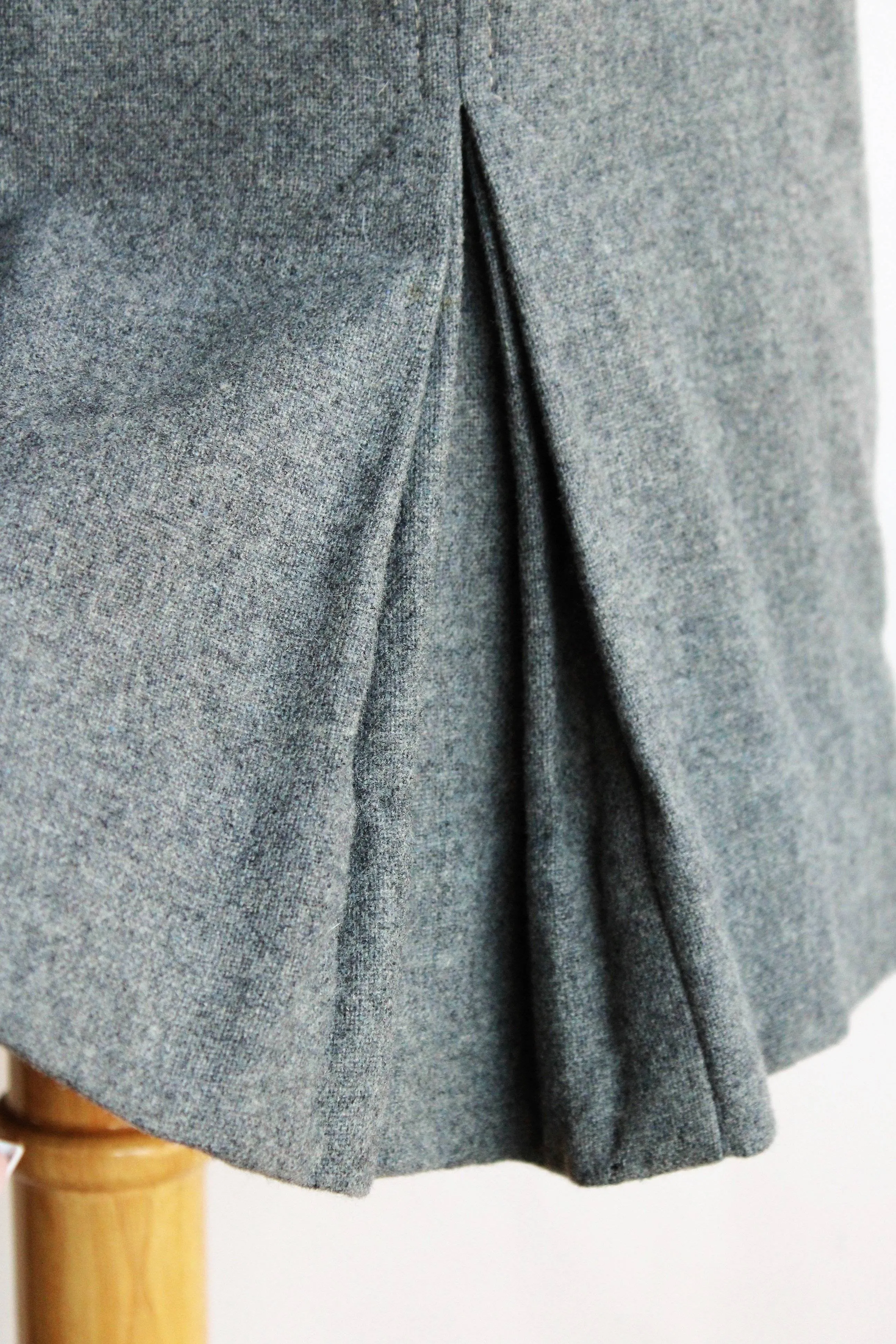 Vintage 1950s Grey Wool Skirt by Century of Boston
