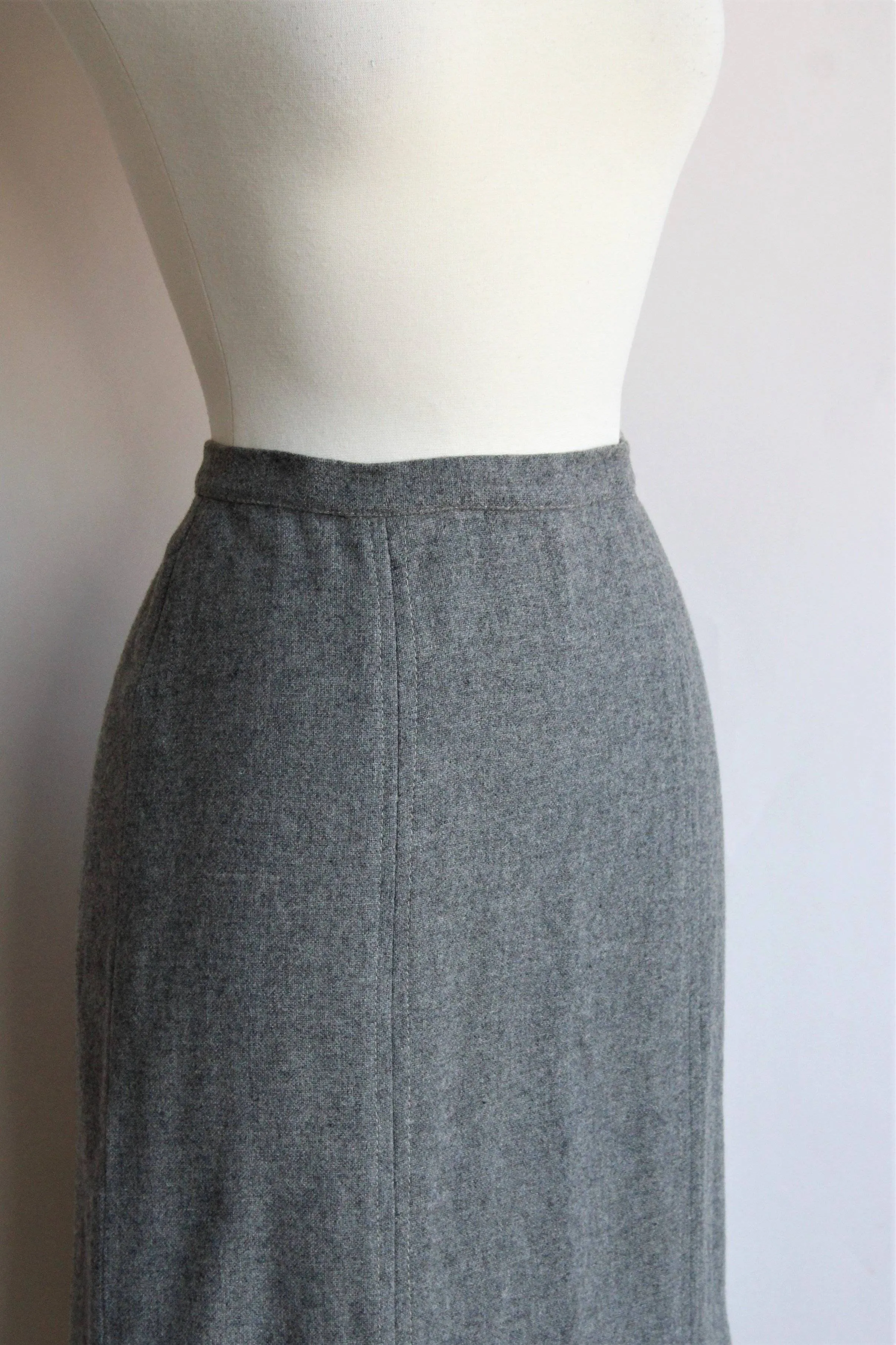 Vintage 1950s Grey Wool Skirt by Century of Boston