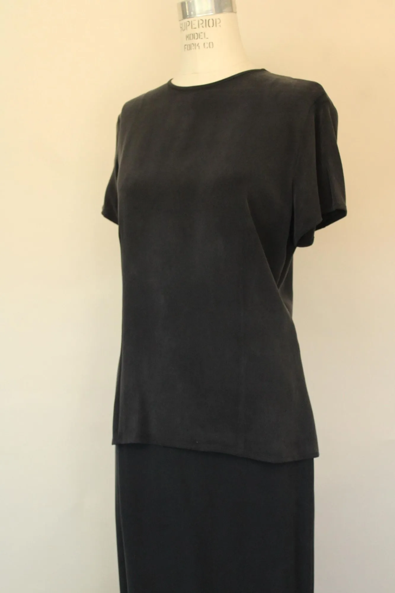 Vintage 1990s 2000 Chaus Navy Blue Silk Skirt and Blouse