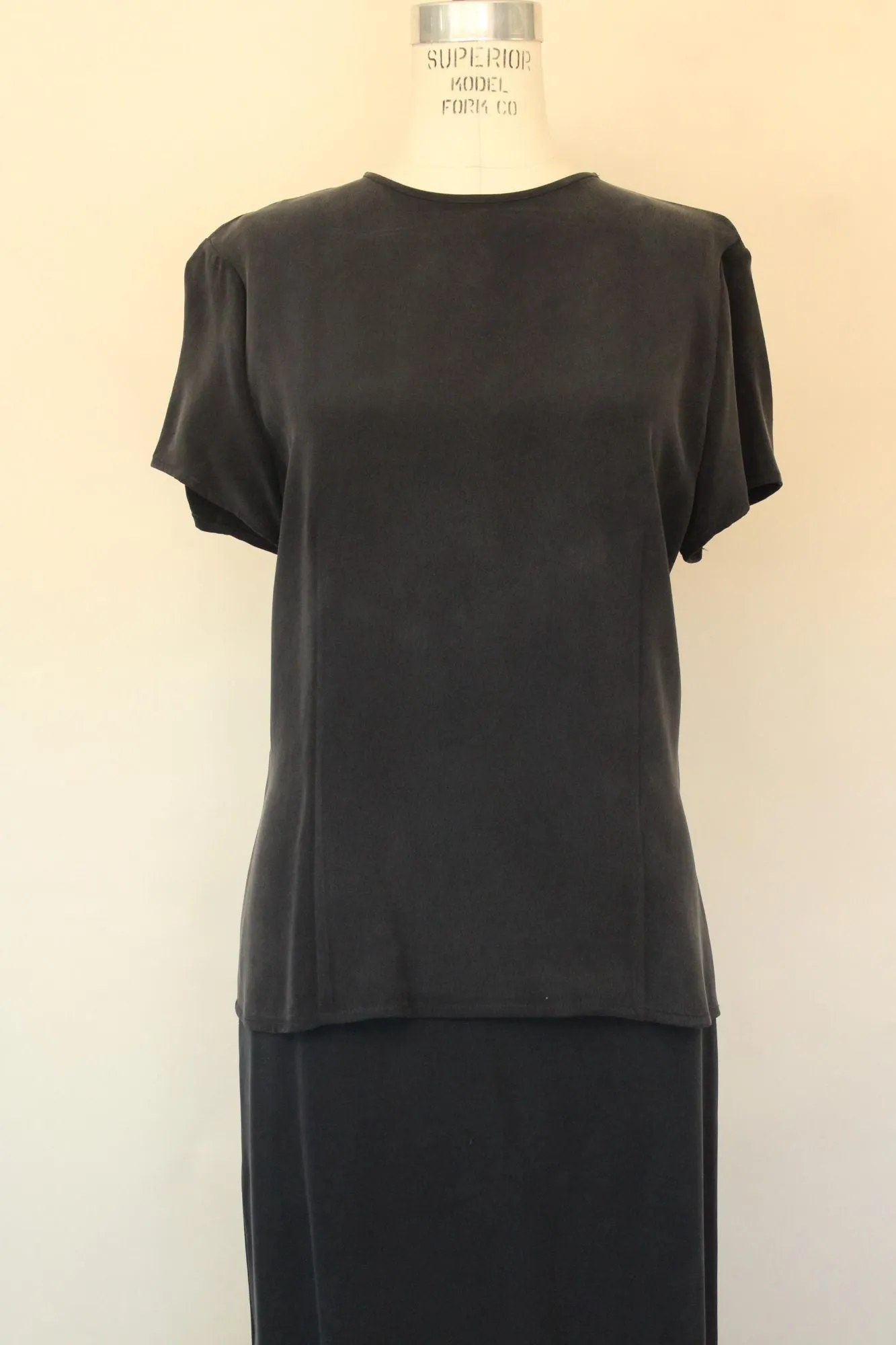 Vintage 1990s 2000 Chaus Navy Blue Silk Skirt and Blouse